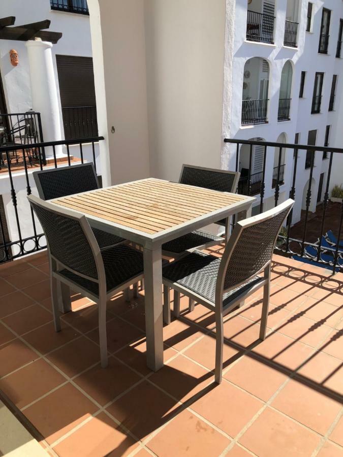 شقة Puerto De La Duquesa Sea View مانيلفا المظهر الخارجي الصورة